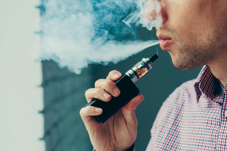 refillable vapes Health Risks: Must-Read Information for Safety